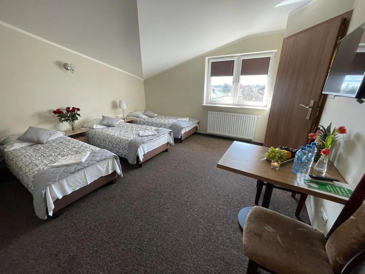 Bed & Breakfast Hotelik Gold Raszyn Poland
