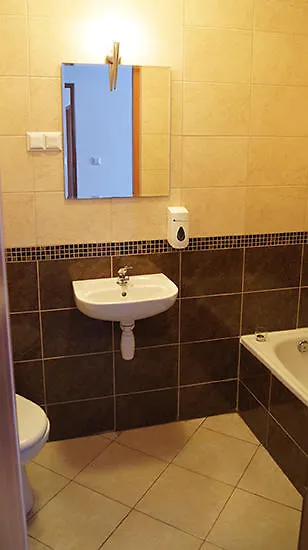 Bed & Breakfast Hotelik Gold Raszyn Poland