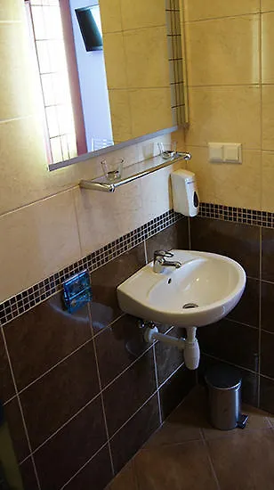 Hotelik Gold Raszyn Bed & Breakfast